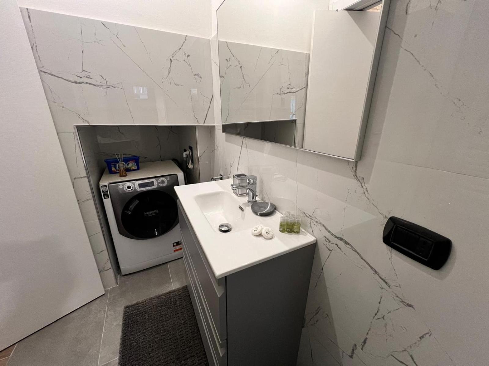 Domusmi Delfico 2 Apartman Milánó Kültér fotó